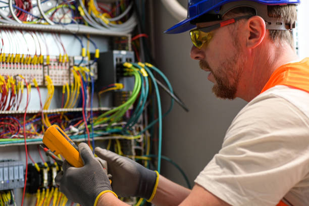 Best Local Electrician Companies  in Baraboo, WI